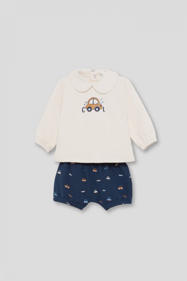 Conjunto de dos piezas, camiseta y shorts. - Imagen 4